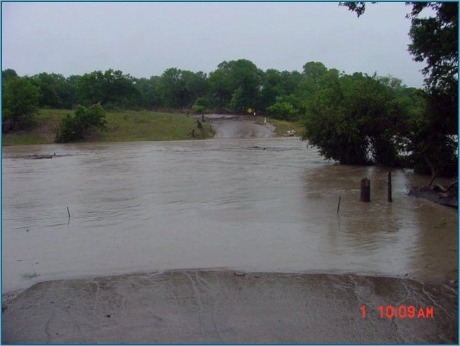 Edge Falls Road as the floodwater began to rise